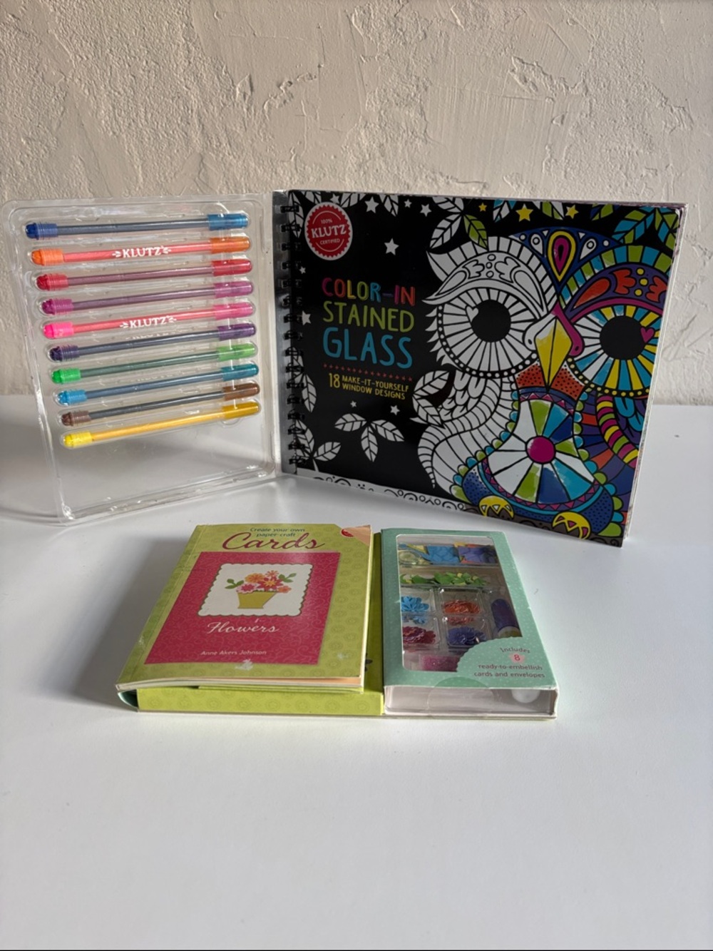 Klutz Color-In Stained Glass Kit with Neon Pens & Create your Own Card Kit‎